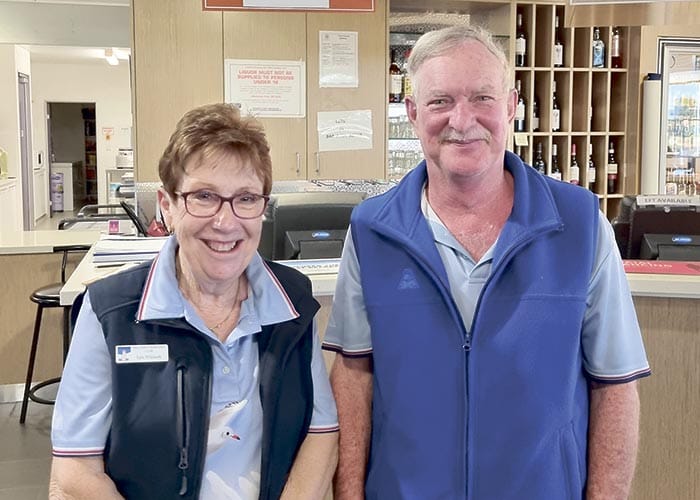 Wallaroo Bowling Club invitation medley