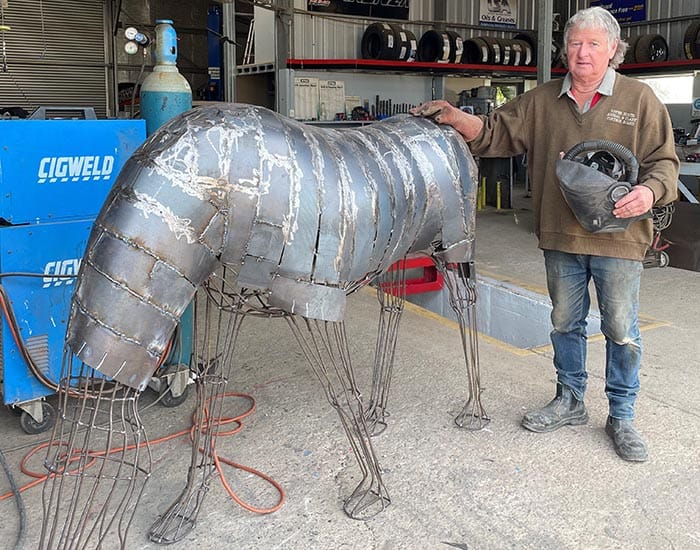 Metal horse sculpture to honour animals of war
