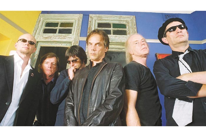 Radio Birdman rocks