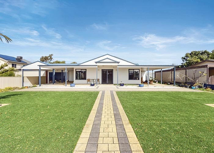 Idyllic seaside retreat