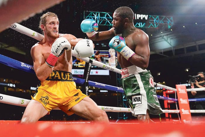 Celebrity boxing reaches insane popularity levels