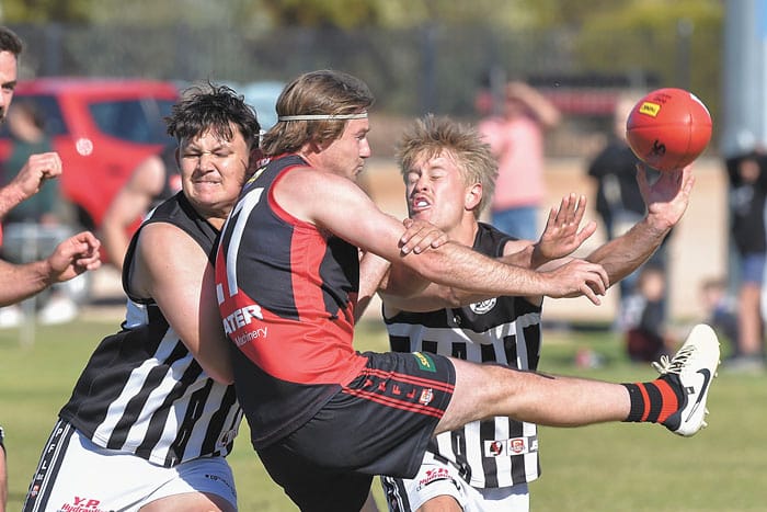 YPFL: Magpies draw Blood