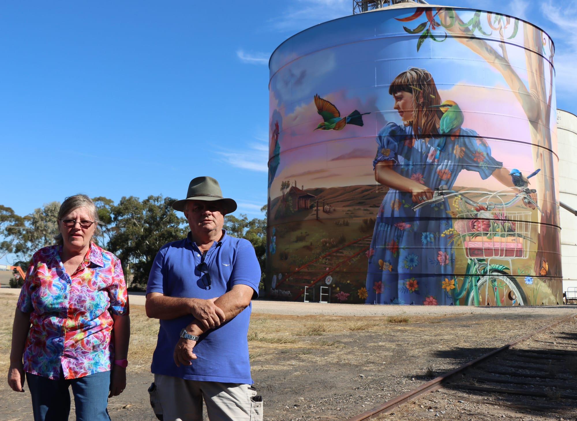 Bute job on silo artwork