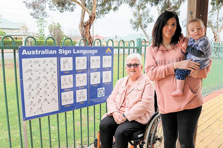 Auslan messaging improves inclusion