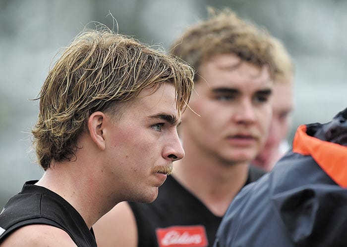 YPFL... Dogs dig deep for first win