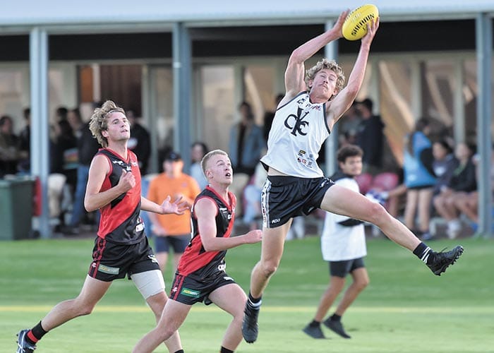 Bloods bounce back in twilight grudge match