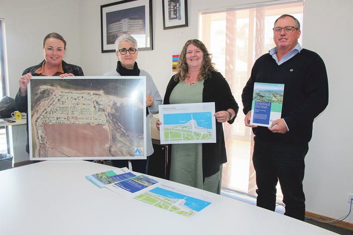 Hundreds receive updates on Fisherman Bay freehold project