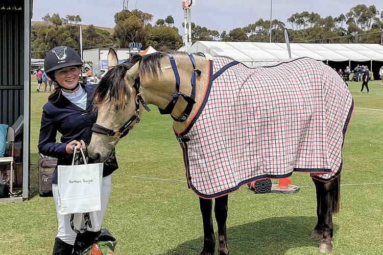 Maitland pair best in shows