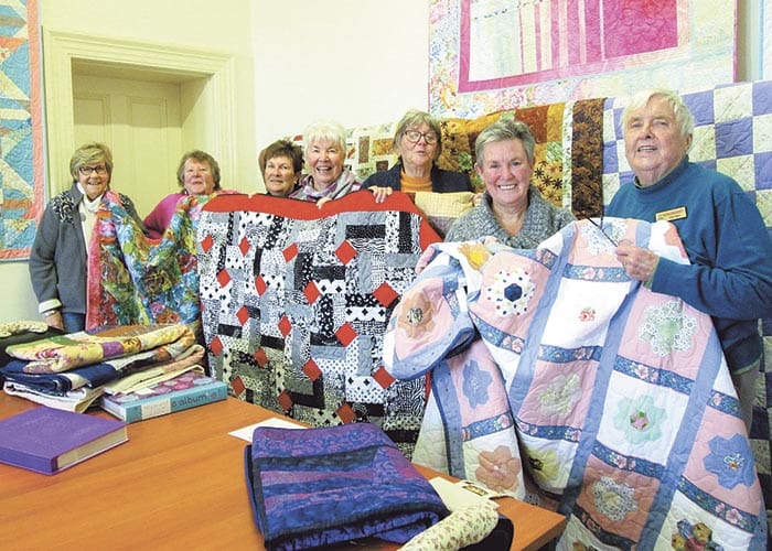 Quilters donate warmth