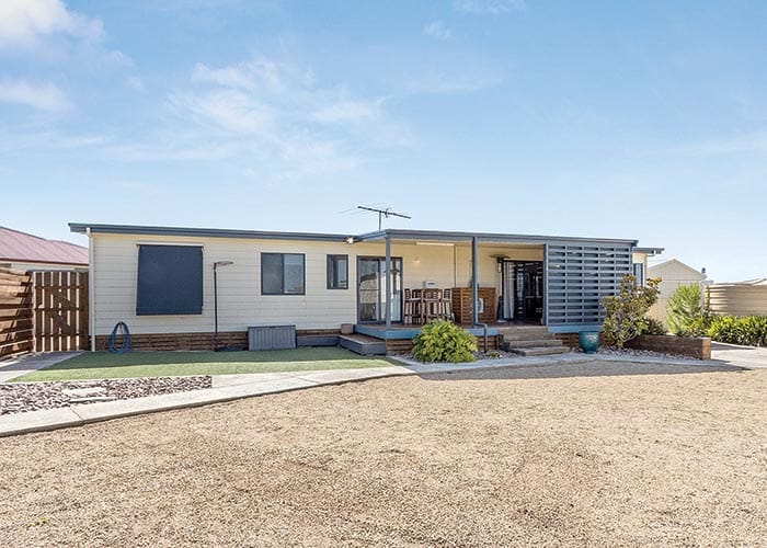 Four bedrooms in popular area