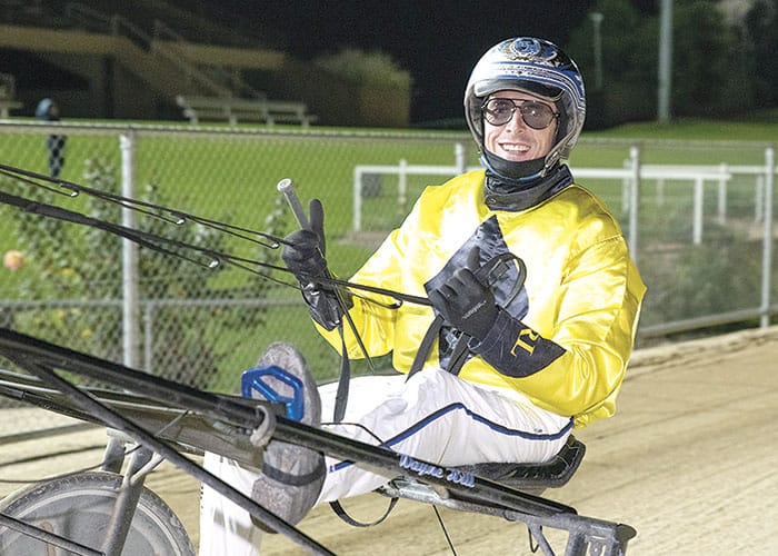 Magic Storm cruises to victory