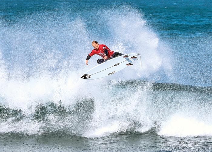 Sykora secures surfing win