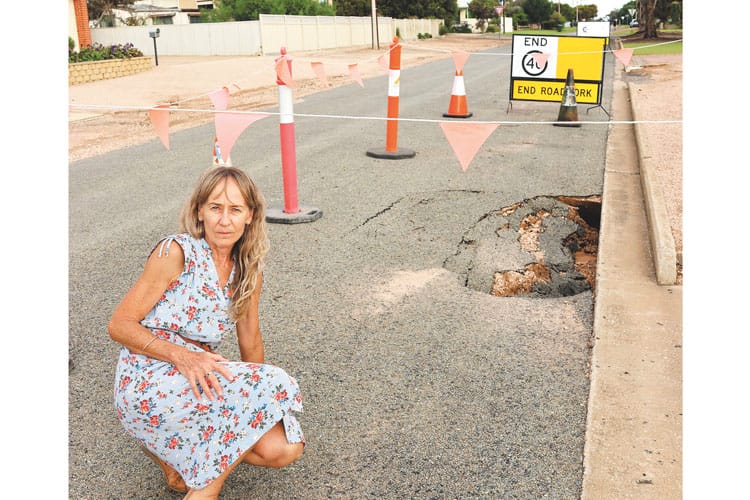 HOLEY MOLEY - Port Hughes road opens up