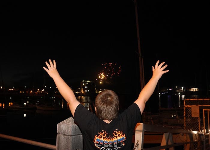 Midnight fireworks fizzle out