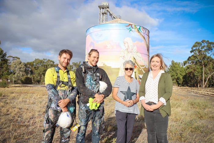 Bute-iful silo art works commence