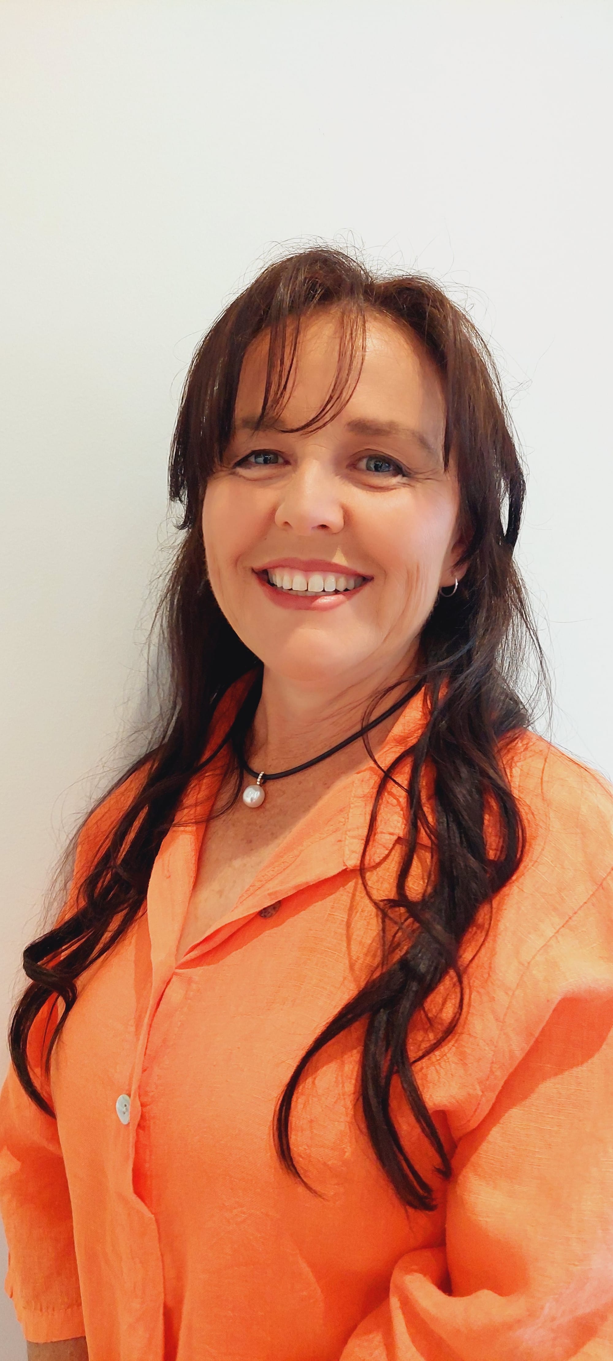 Waters running for federal seat