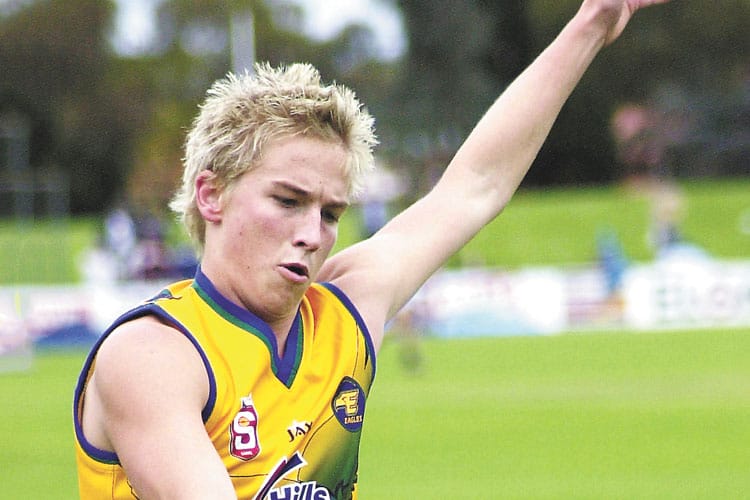 Bernie holds top ticket