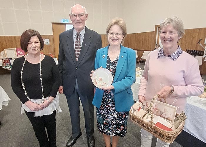 Governor visits Ardrossan SACWA