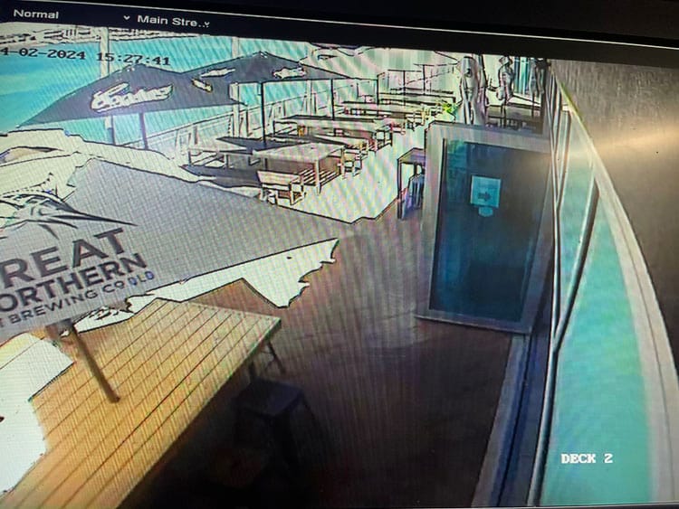 Freak breeze hits Alehouse