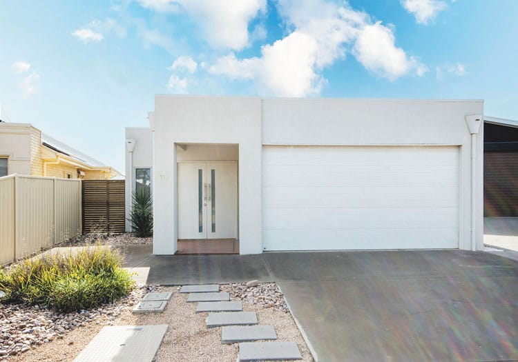 Waterfront living on the Marina