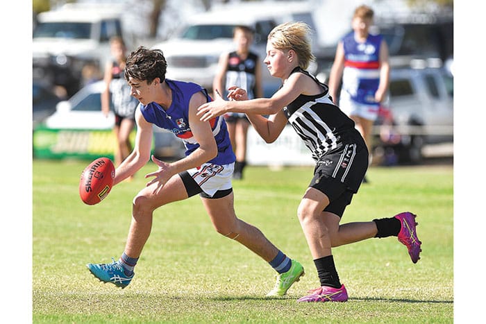 YPFL: Wayward Magpies blow Bulldogs away