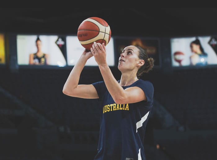 Steph’s shooting for gold