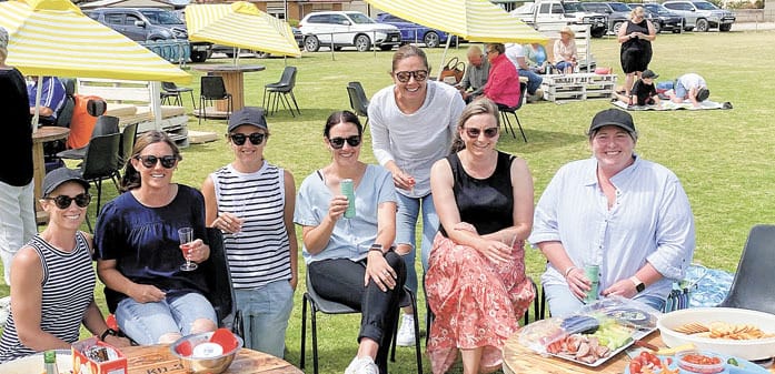 Stansbury shows its Christmas spirit