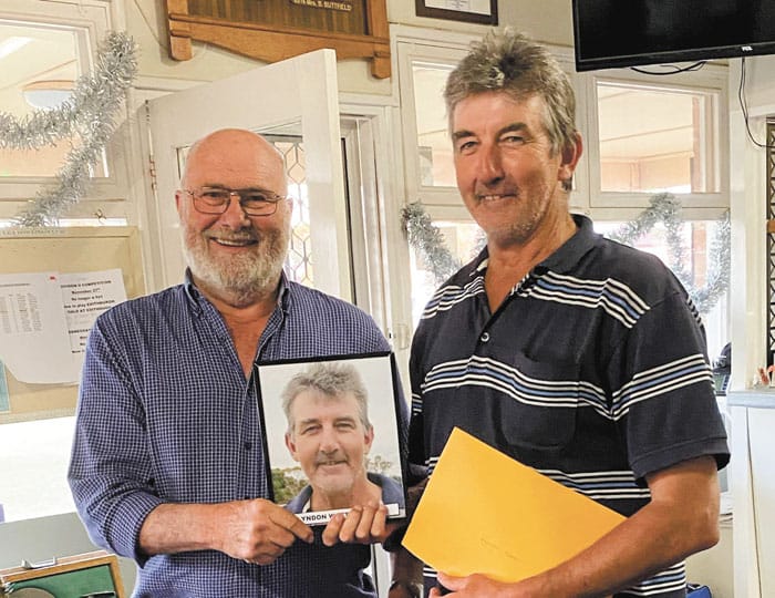 Bowls life membership for Lyndon