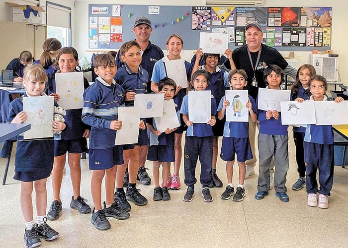 Students workshop jetty art