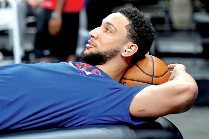 Simmons stains Aussie basketball