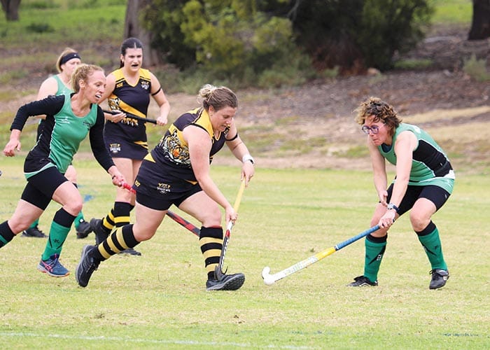 YP hockey scores and reports