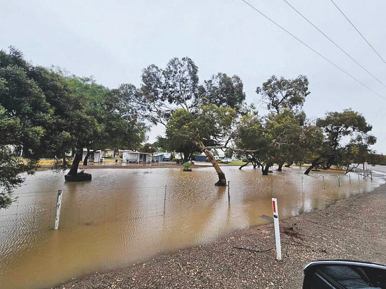 WEATHER WOES - Four seasons in a day across the peninsula