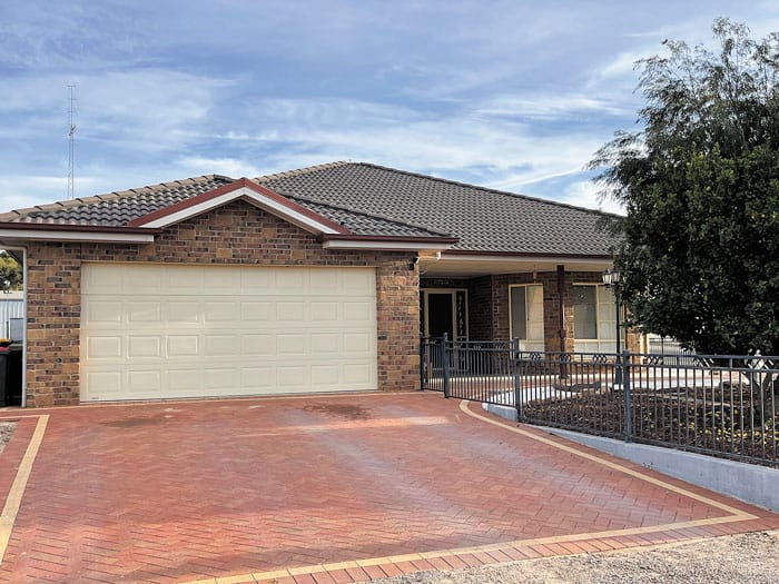 Midway between beach and CBD