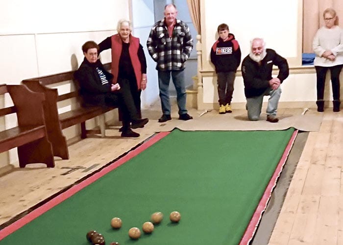 Cross Roads indoor cush bowls