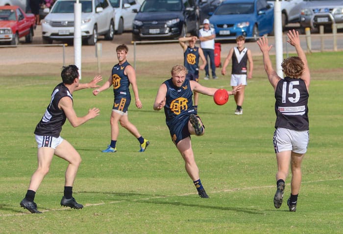 NAFA: Broughton-Mundoora pulls off 33-goal thumping