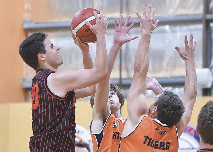 YVBA... Two sides emerge on top in A Men, Women