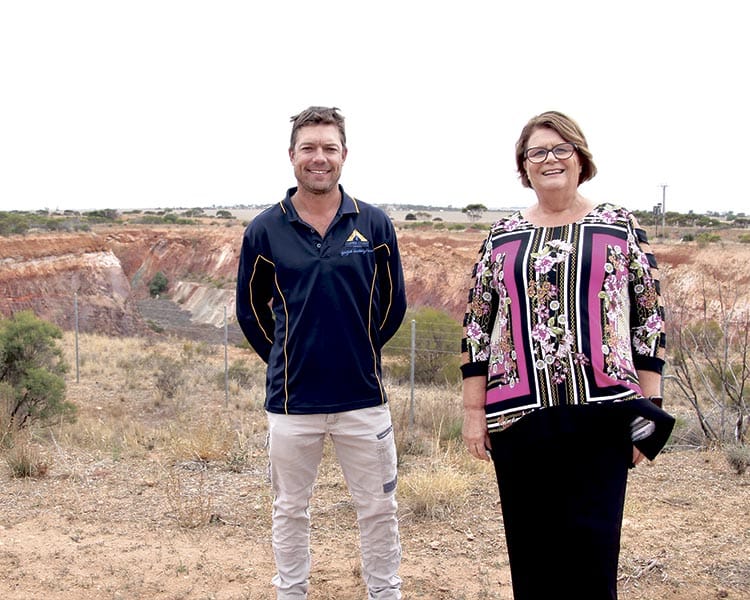 Sharing the path with local heritage