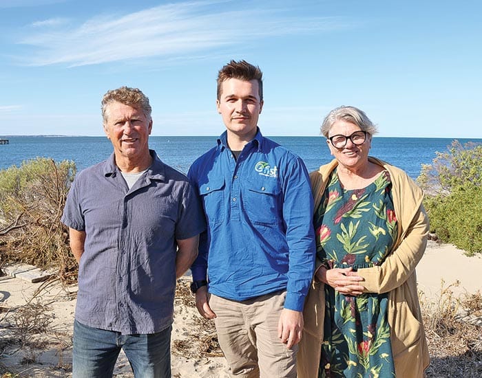 Algal bloom crisis: Testing flagged as key to forecasting blooms