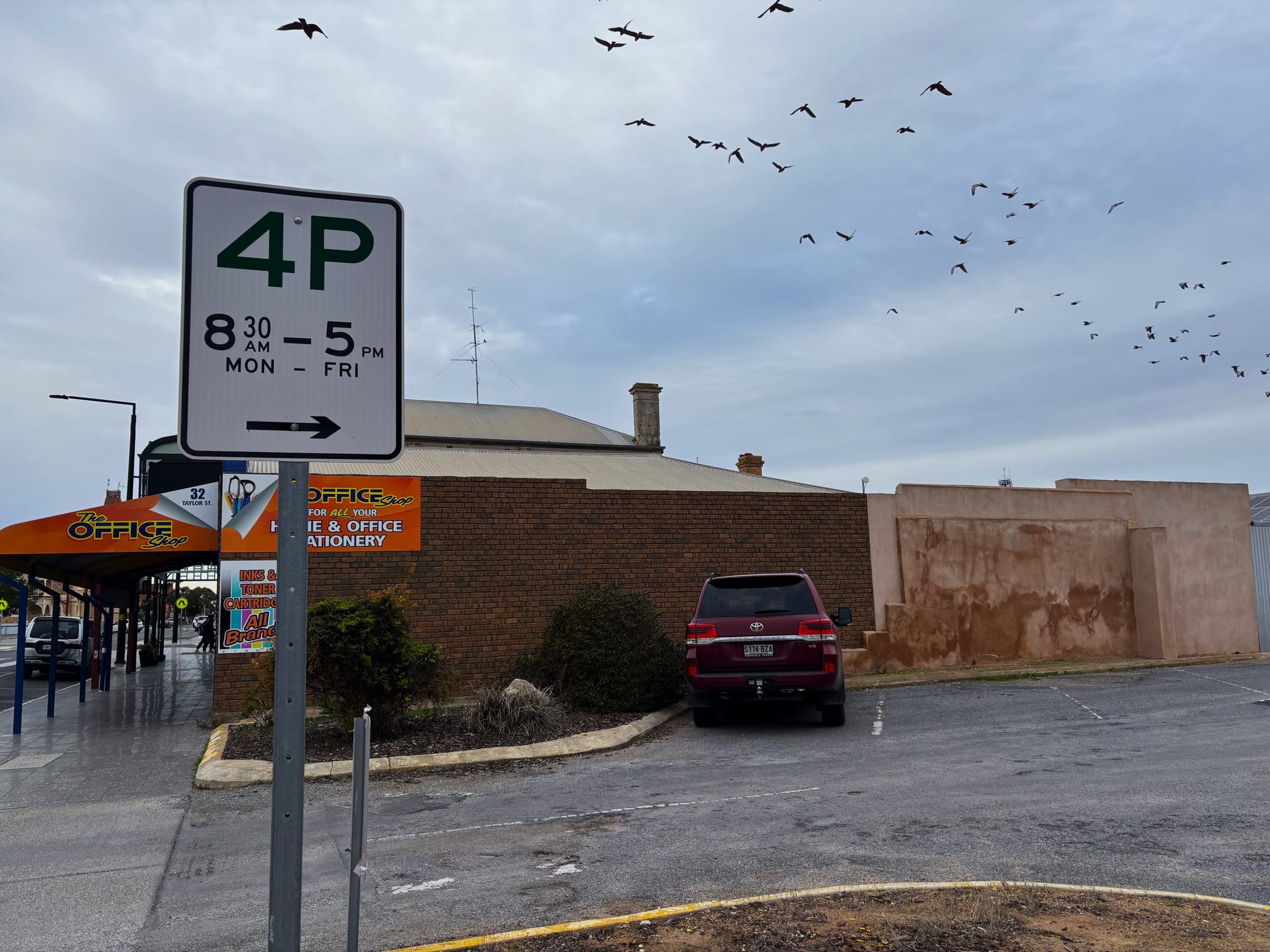 Council defends employee over parking remarks