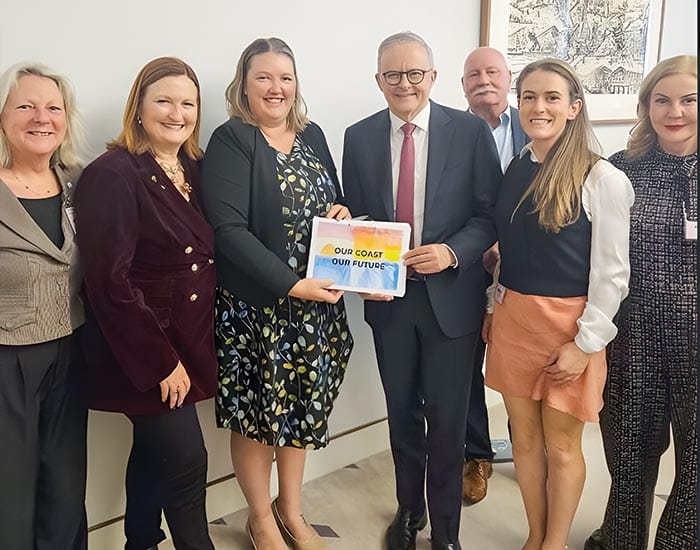 Algal bloom delegation meets PM