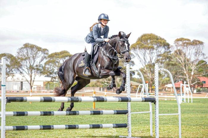 Wissell jumps ahead at Strath post image