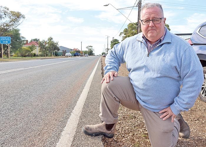 Pasky's main road in poor condition post image