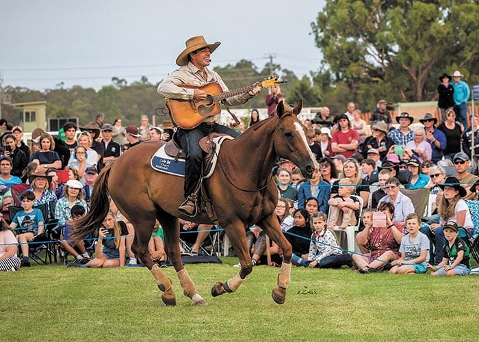 Tom Curtain on the road to Petersville post image
