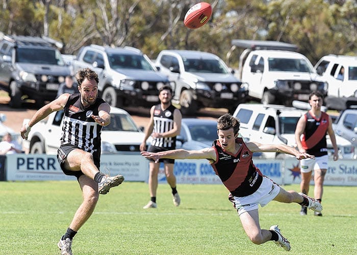 Pasky swoops into semifinal post image