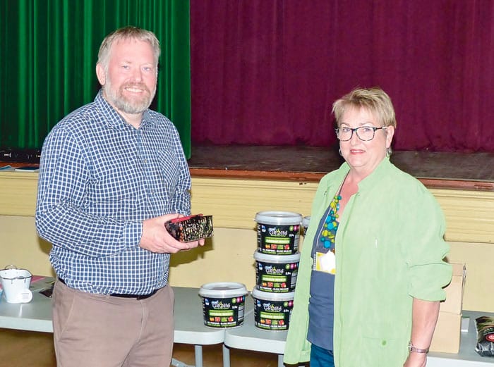 Fertiliser expertise at garden club meeting post image