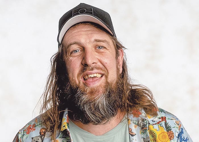 Comedian to tell his story on peninsula post image