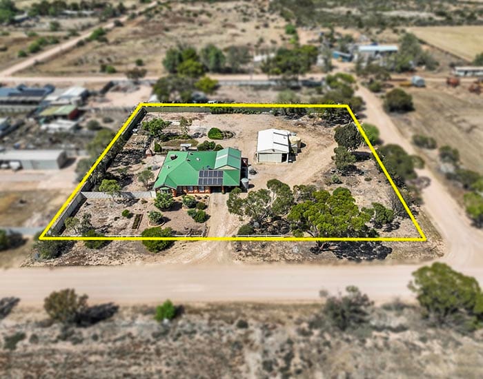 A slice of country living: land, solar power and peace post image