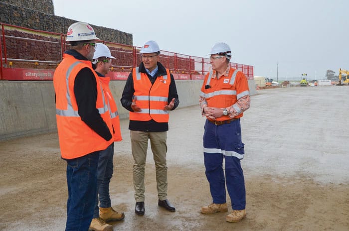 Minister tours overpass post image