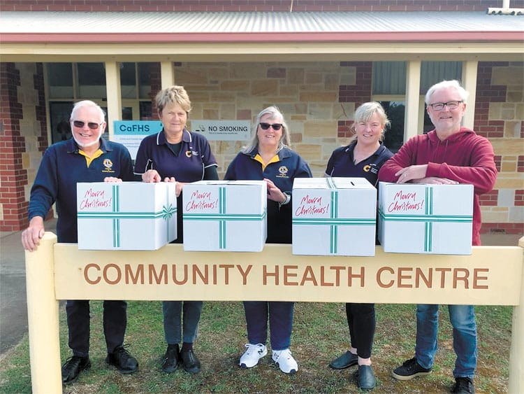 Lions donate Christmas hampers post image