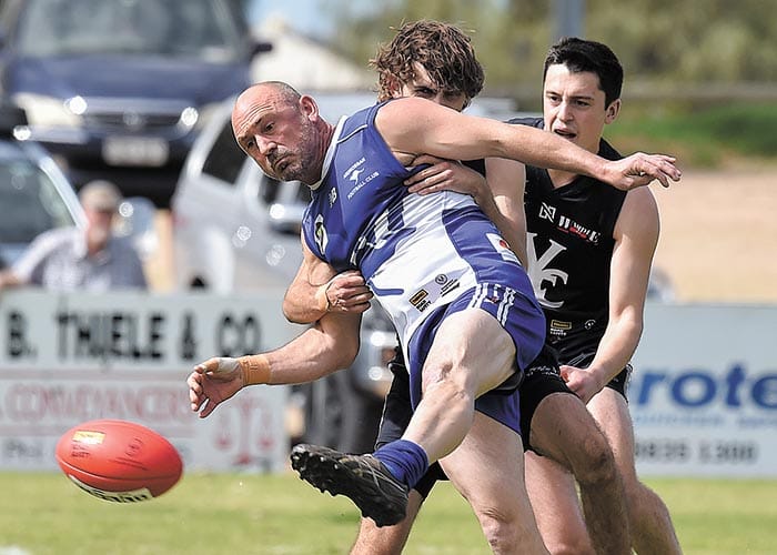 The Charlies spoil the party at Maitland post image